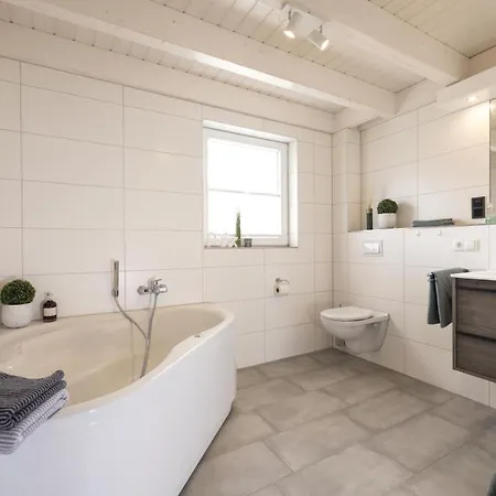 Ferienhaus Haus Norwald - Tolles Direkt Am Für Bis Zu 4 Personen Mit Sauna Und Kaminofen - Haustiere Herzlich Willkommen *
